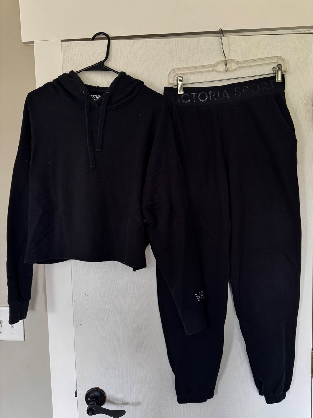Victoria's Secret SPORT Black Cropped Hoodie & Jogger Set